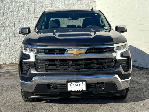 Used 2022 Chevrolet Silverado 1500 LT image 2