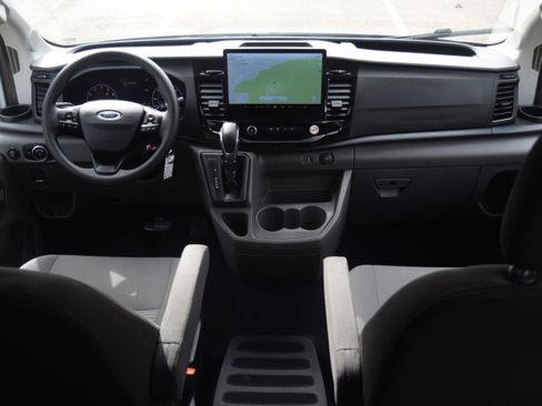 Used 2024 Ford Transit 350 XLT image 8