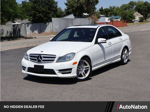 Used 2013 Mercedes-Benz C 300 4MATIC Sedan image 1