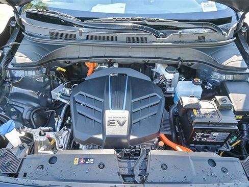 Certified 2023 Hyundai Kona SE w/ Cargo Package image 28