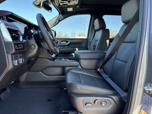 New 2026 GMC Yukon XL Denali w/ Sun & Power Step Package image 16