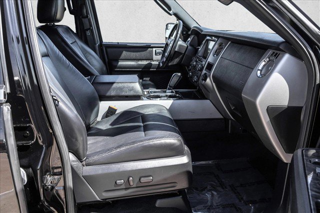 Used 2017 Ford Expedition Limited AWD/4WD image 27