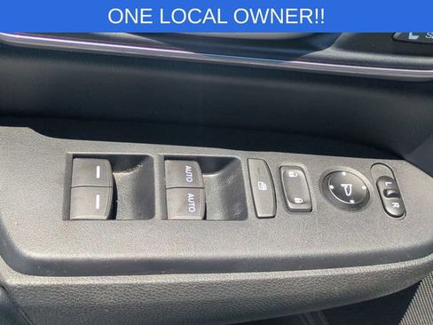 Used 2018 Honda CR-V Touring image 14