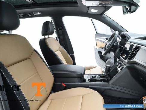 Used 2023 Volkswagen Atlas Cross Sport SEL AWD/4WD image 75