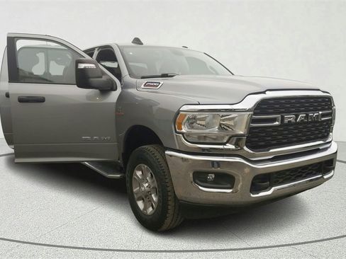 Used 2024 RAM 2500 Big Horn image 8