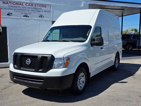 Used 2020 Nissan NV 2500 SV RWD image 1