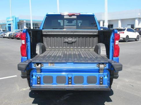 New 2025 Chevrolet Silverado 1500 ZR2 w/ ZR2 Bison Edition image 6