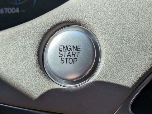 Used 2022 Hyundai Palisade Calligraphy image 25