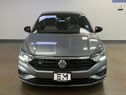 Used 2021 Volkswagen Jetta R-Line w/ R-Line Cold Weather Package FWD image 3