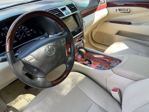 Used 2012 Lexus LS 460 AWD w/ Luxury Value Edition image 18