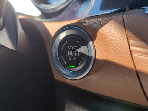 Used 2020 Buick Encore GX Essence image 18