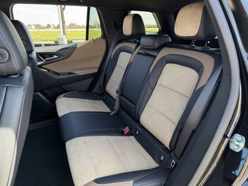 New 2026 Chevrolet Equinox ACTIV w/ Convenience Package III image 24