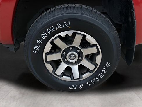 Used 2021 Toyota 4Runner TRD Off-Road Premium image 20