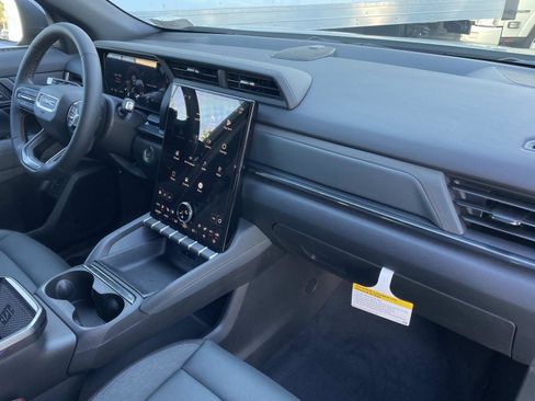 New 2026 GMC Terrain AT4 image 28