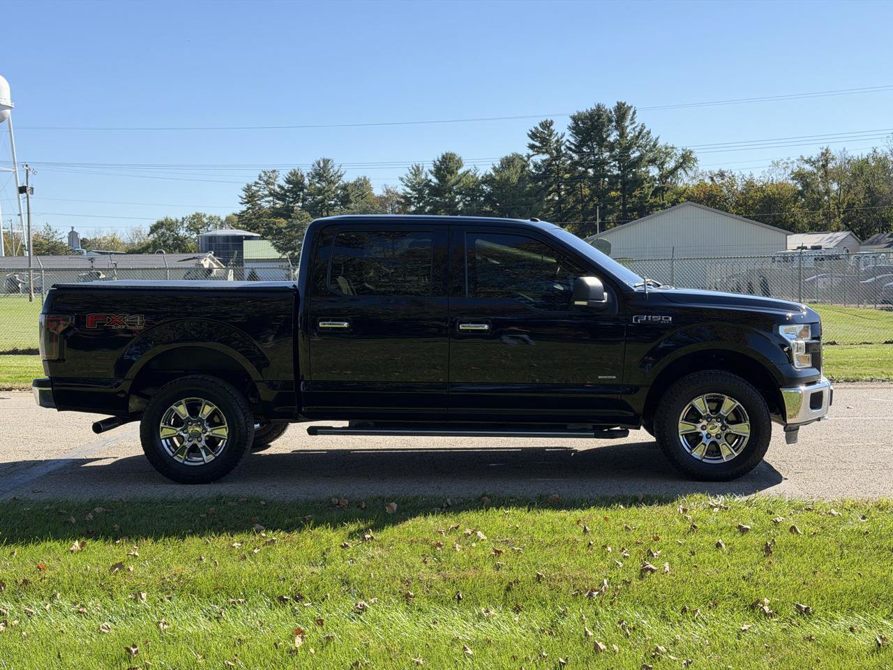Used 2016 Ford F150 XLT w/ Equipment Group 302A Luxury AWD/4WD image 7