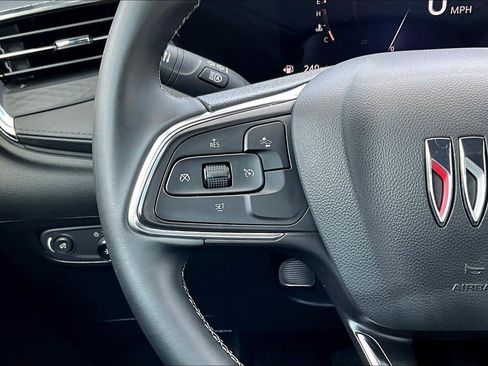 Used 2025 Buick Encore GX Preferred image 18