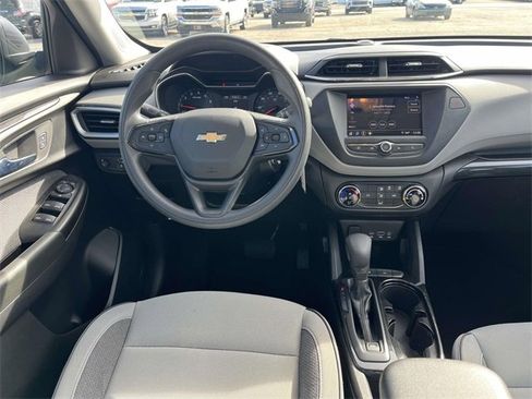 Used 2022 Chevrolet TrailBlazer LS image 13