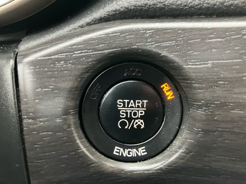 Used 2015 Jeep Grand Cherokee Limited AWD/4WD image 24