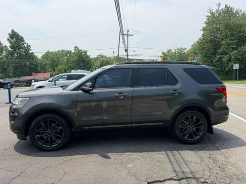 Used 2019 Ford Explorer XLT w/ Equipment Group 202A AWD/4WD image 8