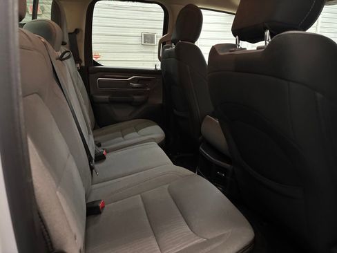 Used 2019 RAM 1500 Big Horn AWD/4WD image 33