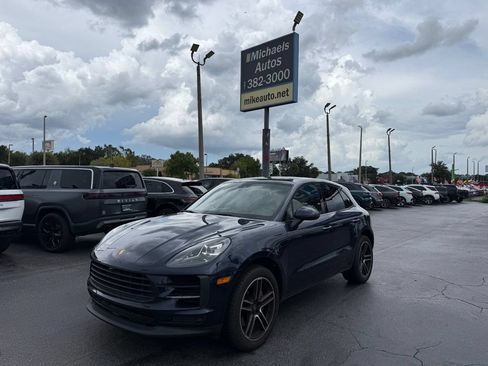 Used 2021 Porsche Macan S AWD/4WD image 3