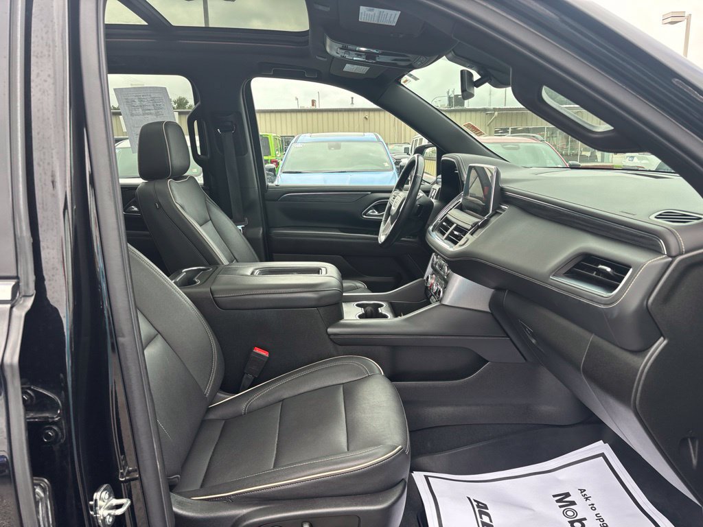 Used 2022 GMC Yukon XL SLT w/ SLT Premium Package AWD/4WD image 50