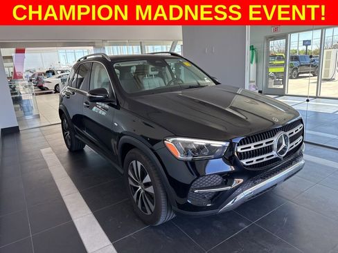 Used 2025 Mercedes-Benz GLE 450e 4MATIC image 2