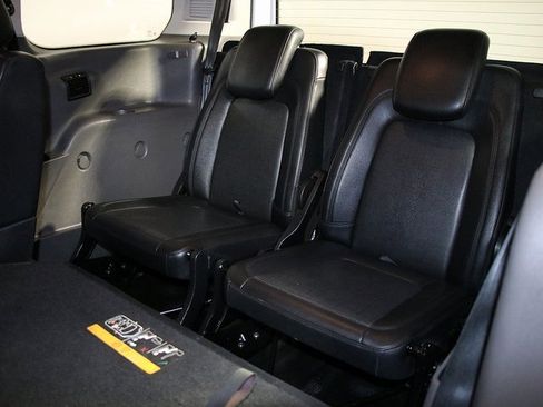 Used 2019 Ford Transit Connect XL image 12