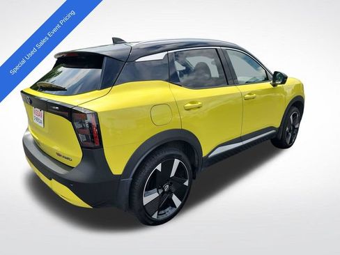 Used 2025 Nissan Kicks SR AWD/4WD image 5