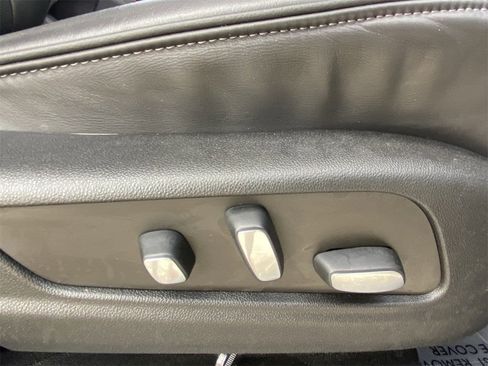 Certified 2022 Cadillac XT6 Sport w/ Platinum Package image 12