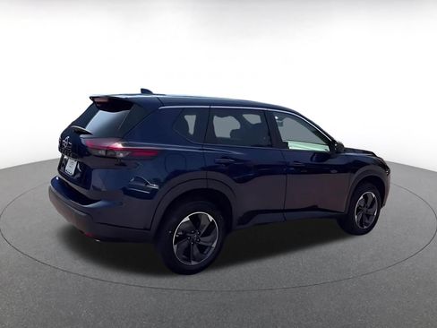 Used 2025 Nissan Rogue SV FWD image 11
