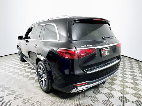 Used 2024 Mercedes-Benz GLS 450 4MATIC image 5