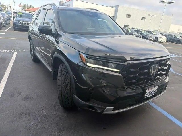Certified 2025 Honda Pilot TrailSport image 29