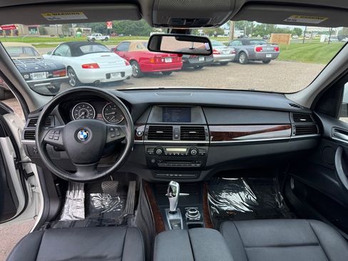 Used 2010 BMW X5 xDrive30i image 32