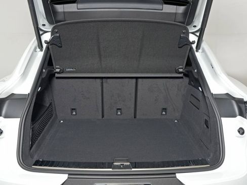 Certified 2026 Porsche Cayenne Coupe AWD/4WD image 38