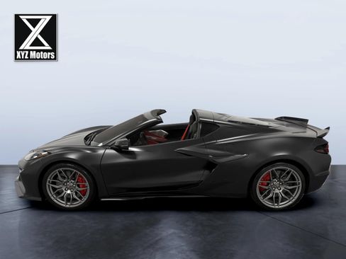 Used 2024 Chevrolet Corvette Z06 RWD image 4