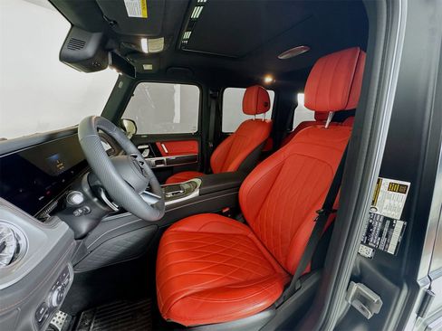 Used 2025 Mercedes-Benz G 550 G 550 image 8