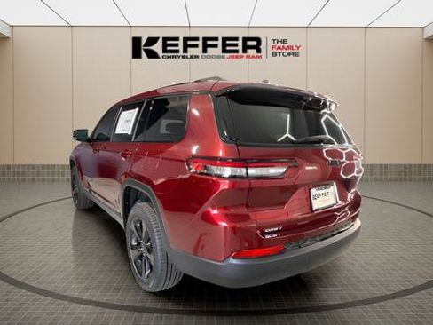 New 2025 Jeep Grand Cherokee L Limited w/ Luxury Tech Group II RWD image 3