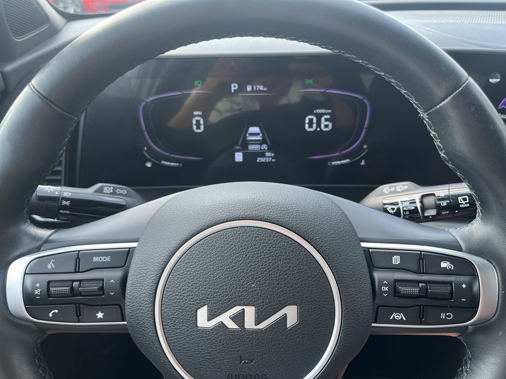 Used 2023 Kia Sportage X-Line w/ X-Line Premium Package AWD/4WD image 15