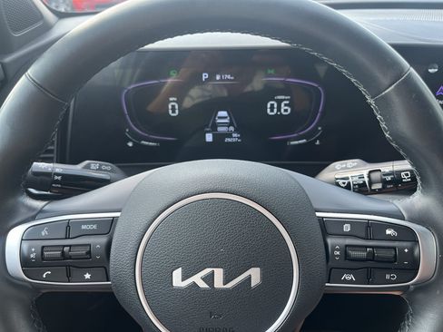 Used 2023 Kia Sportage X-Line w/ X-Line Premium Package AWD/4WD image 15