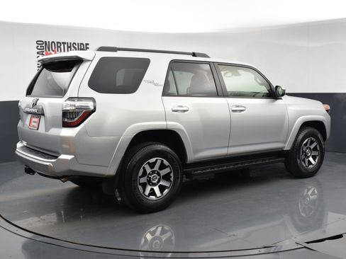 Used 2024 Toyota 4Runner TRD Off-Road image 4