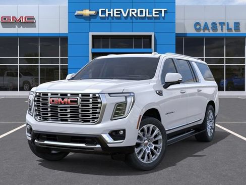 New 2026 GMC Yukon XL Denali w/ Denali Reserve Package AWD/4WD image 6