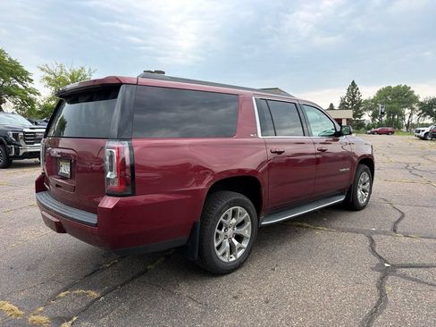 Used 2016 GMC Yukon XL SLT w/ Open Road Package AWD/4WD image 5
