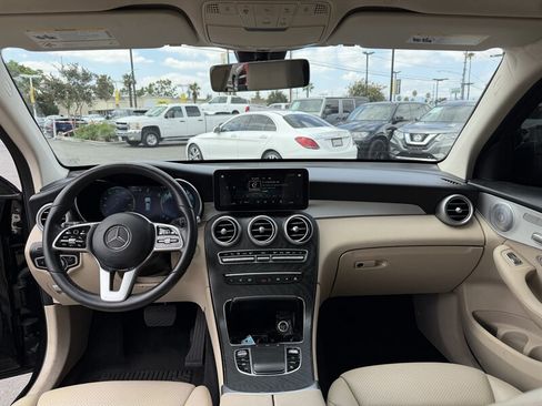 Used 2021 Mercedes-Benz GLC 300 4MATIC w/ Premium Package image 42