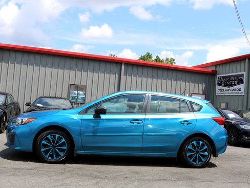 Used 2017 Subaru Impreza 2.0i image 3