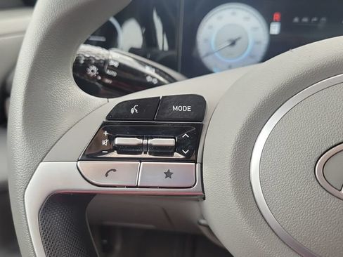 Certified 2024 Hyundai Elantra SEL FWD image 20