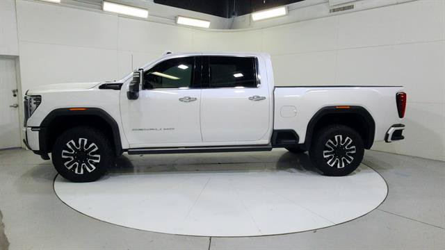 Used 2024 GMC Sierra 2500 Denali Ultimate AWD/4WD image 5