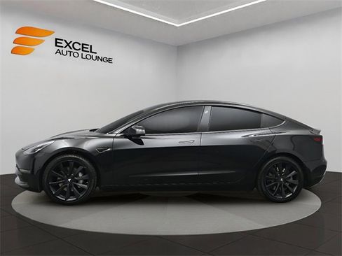 Used 2018 Tesla Model 3 Long Range image 2