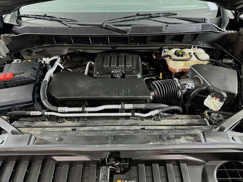 Used 2024 Chevrolet Silverado 1500 LT image 31