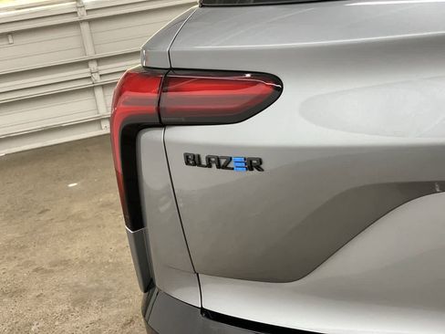 Used 2024 Chevrolet Blazer EV RS image 10